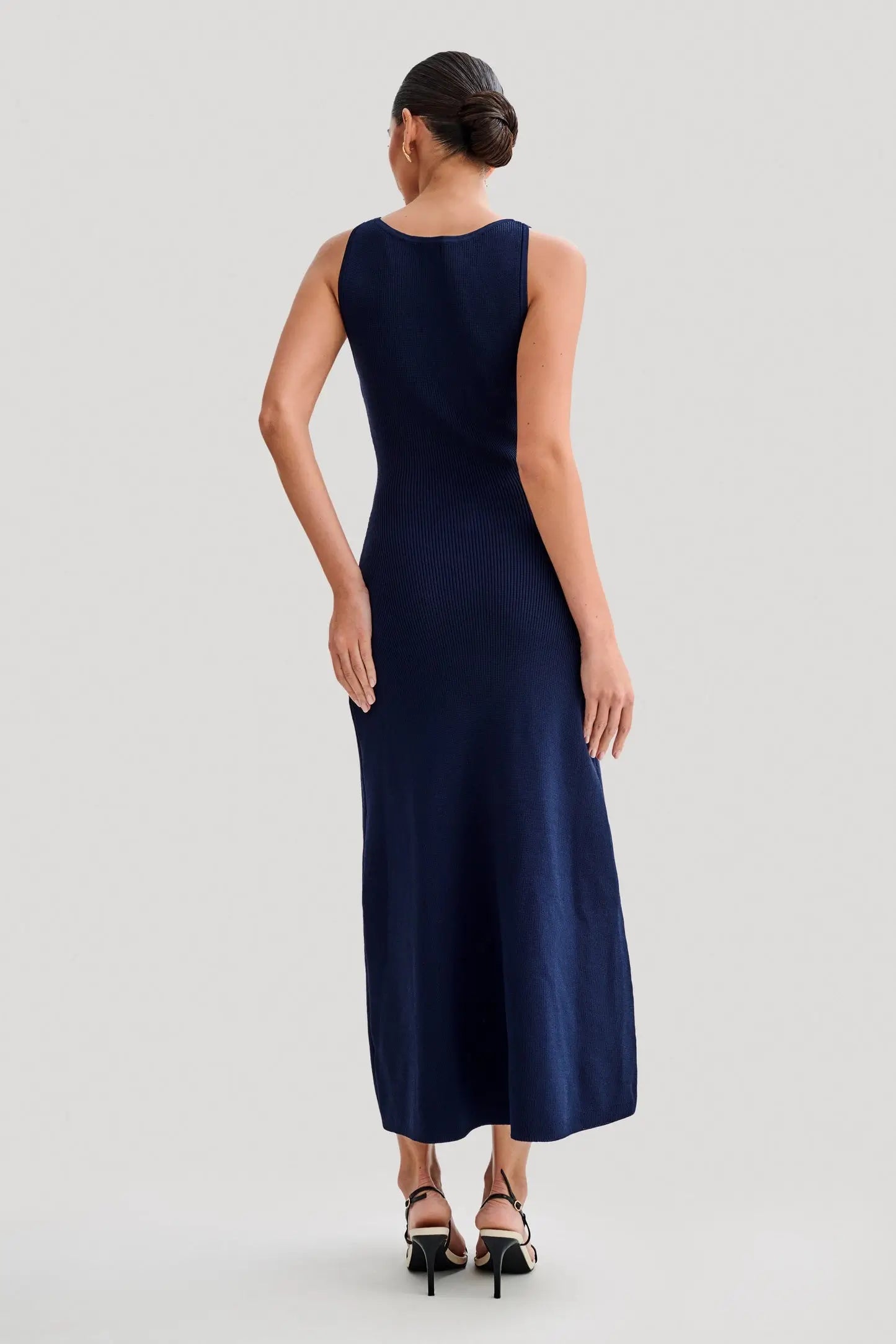 Elegant Knitted Sleeveless Long Maxi Dress - Gorgeous Feather