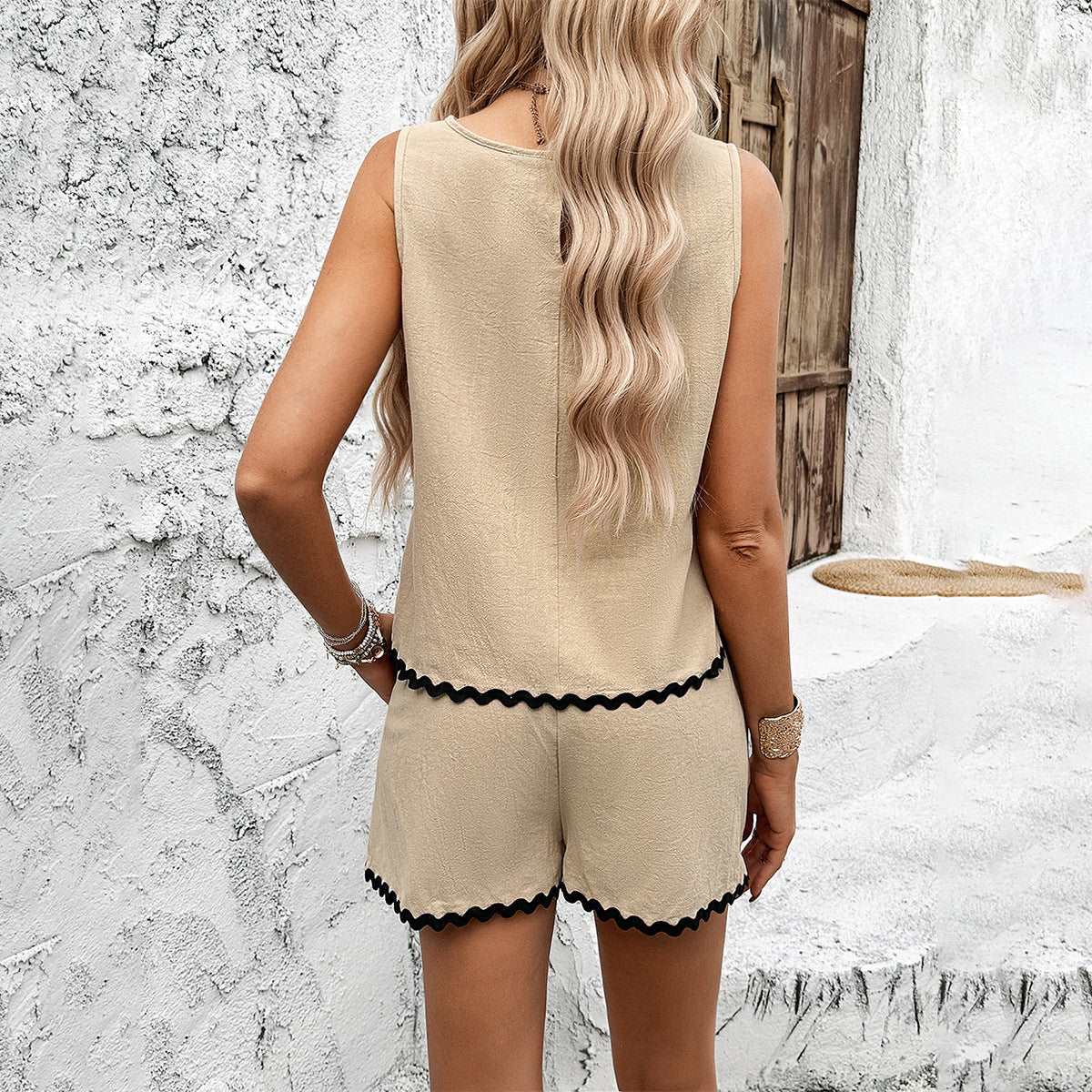 Shorts | Sleeveless Top & Shorts Suit - GORGEOUS FEATHER