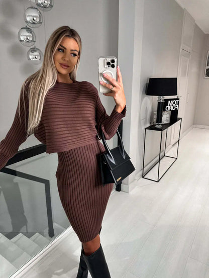 Winter_Dress_Solid_Stripe_Top_and_Suspender_Skirt_Gorgeous_Feather_