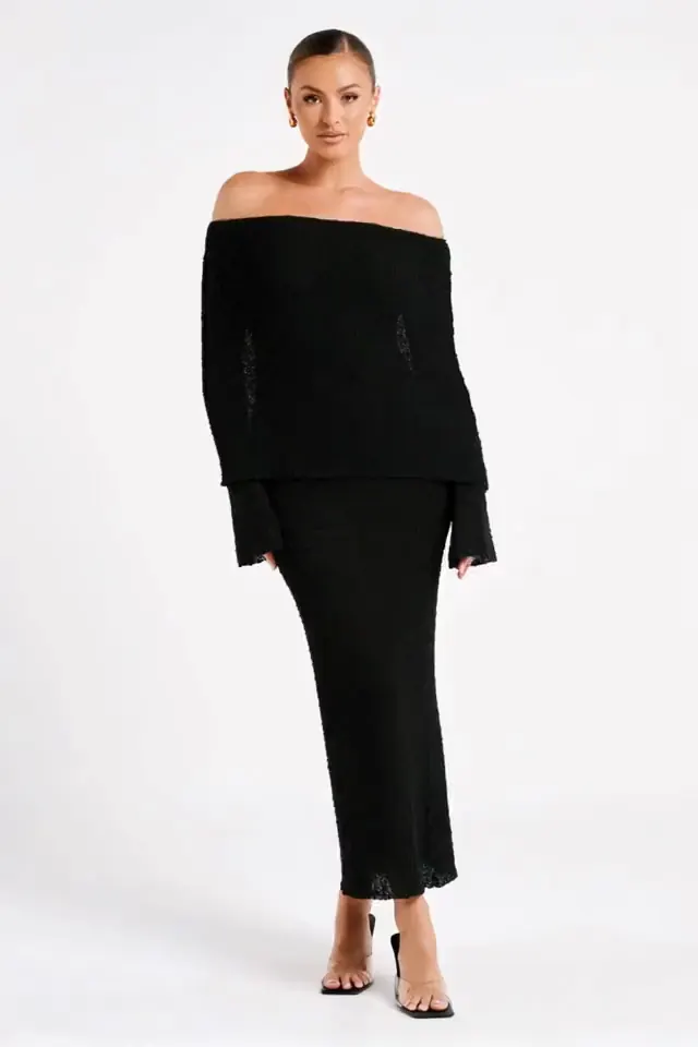 Black off-shoulder knitted maxi dress