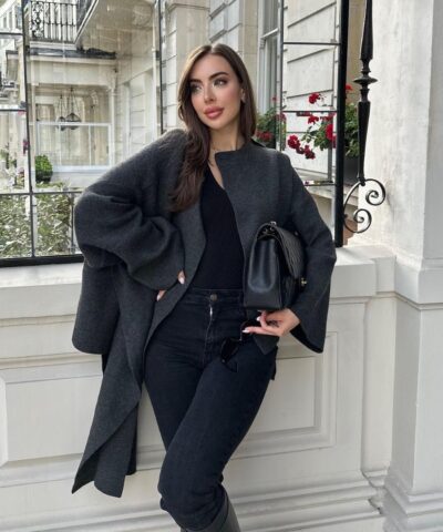 Winter Short Coat Knitted Cardigan with Scarf Design